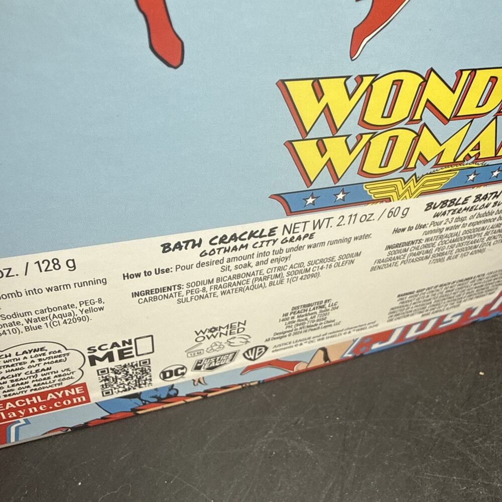 DC Justice League Batman Superman Wonder Woman hi Bath Gift Set Comic Book - Picture 7 of 9